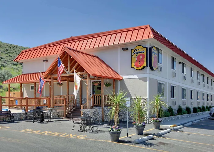 Hotel Super 8 By Wyndham 2*