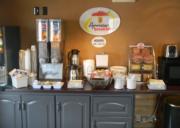 Super 8 By Wyndham Hotel 2*