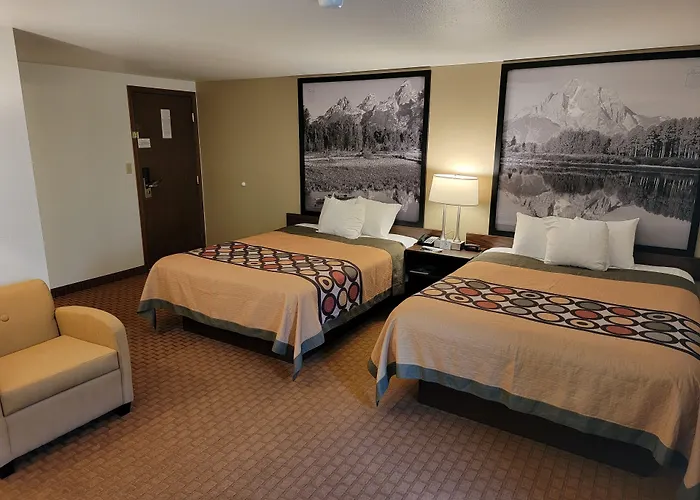 Hotel Super 8 By Wyndham 2*