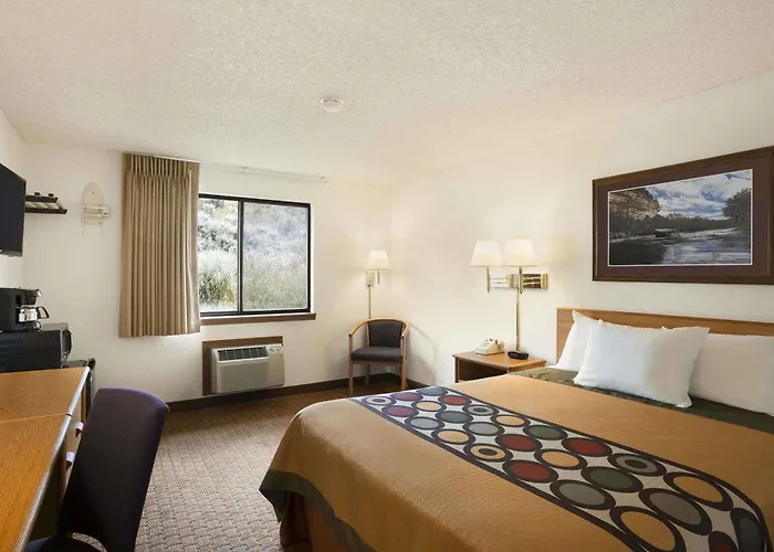 Hotel Super 8 By Wyndham Cody
