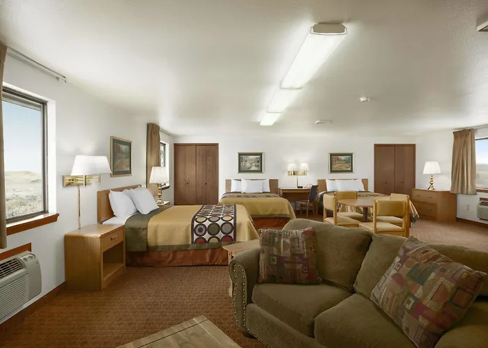 Hotel Super 8 By Wyndham 2*